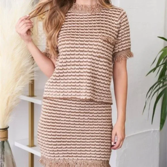 2 piece set Brown knit sweater Top & skirt - Picture 2 of 6